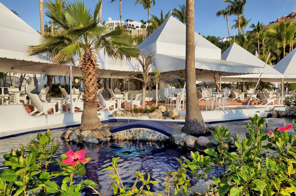 라스 아다스 바이 브리사스 만사니요 외부 사진 The pool at the Hard Rock Hotel